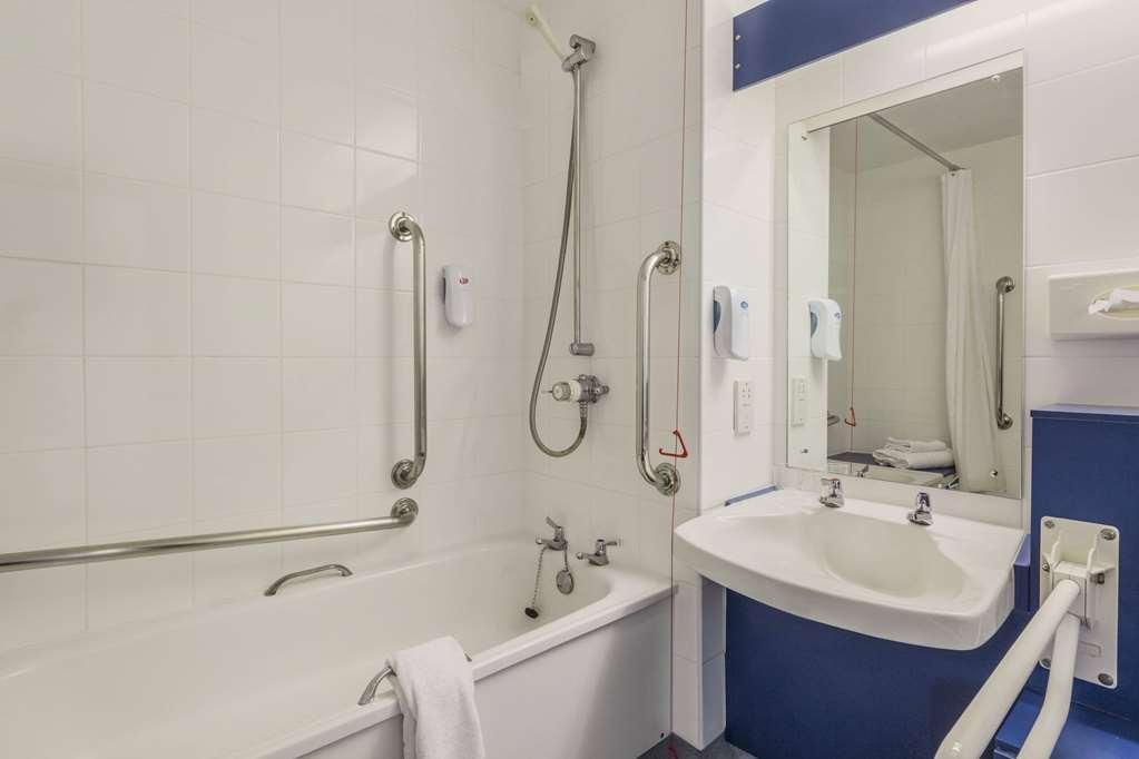 Days Inn Magor Ruang foto
